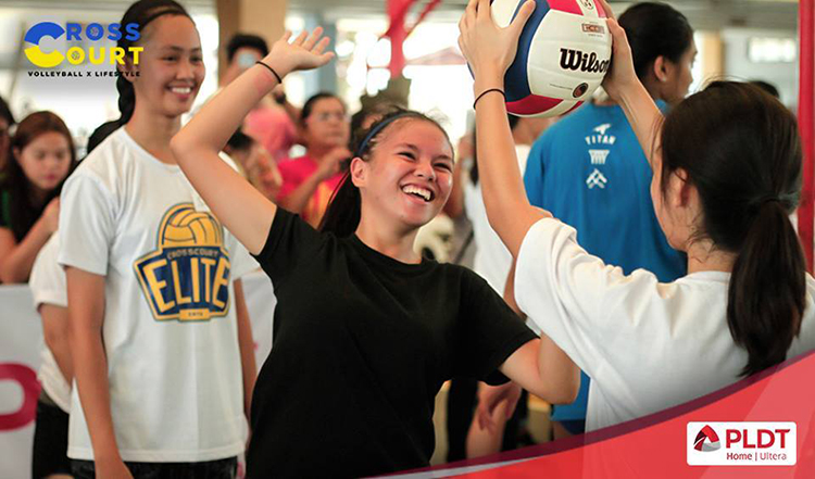 Alyssa Valdez Skills Camp at Ateneo de Davao University 2016