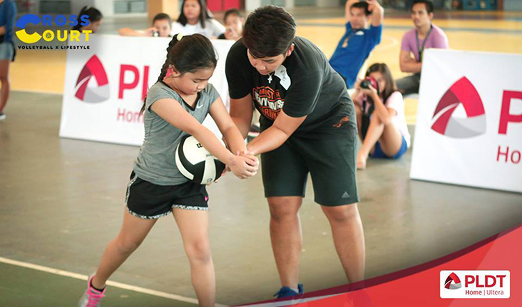 Alyssa Valdez Skills Camp at Ateneo de Davao University 2016