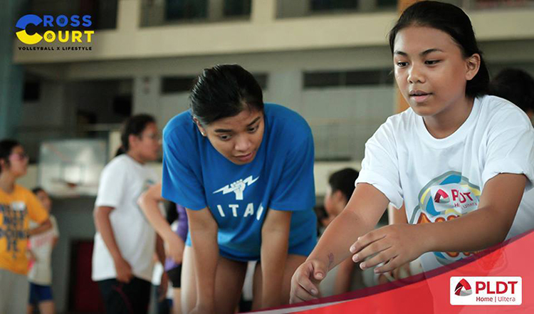 Alyssa Valdez Skills Camp at Ateneo de Davao University 2016