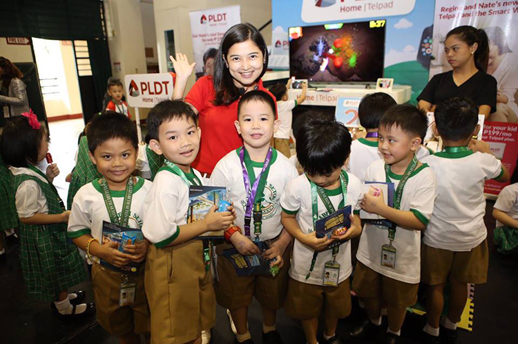 Nickelodeon Takes Over Your School with #PLDTHOMETelpad