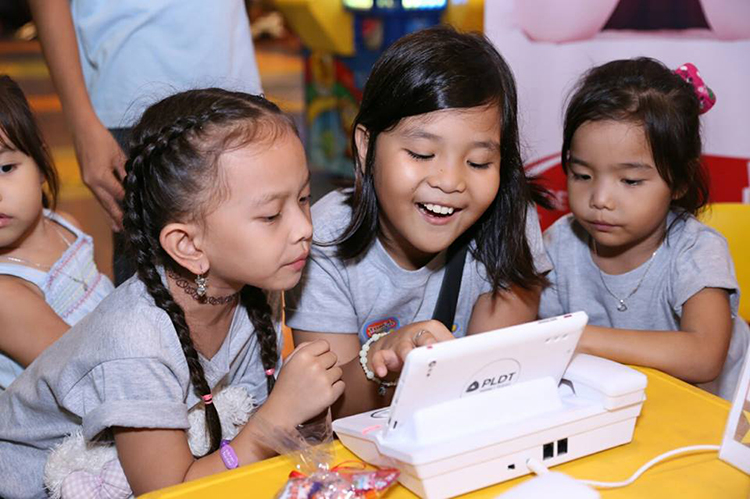 #PLDTHOMETelpad Tom's World Kids' Fun Day